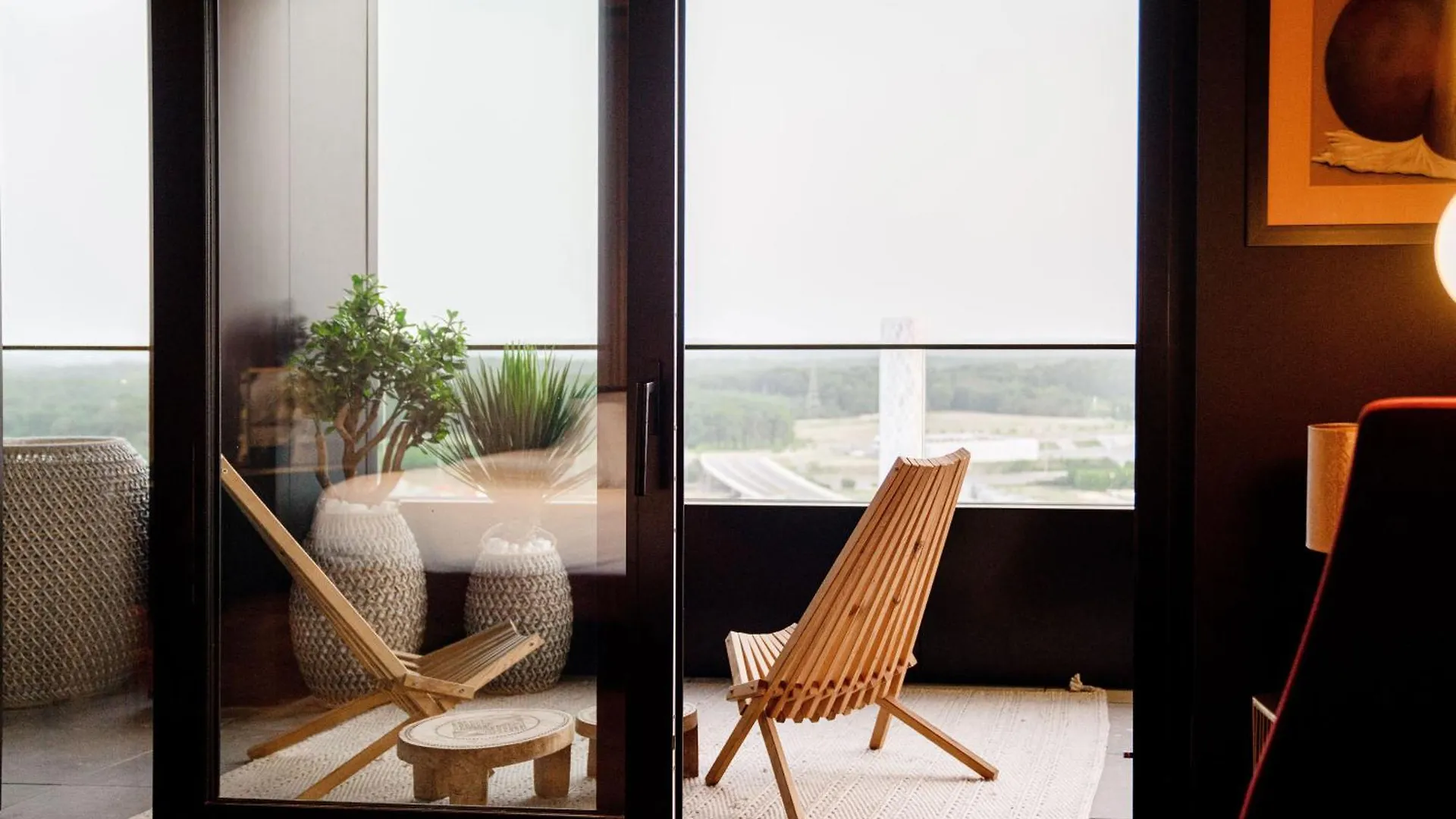 Sky21 Lux Stay With Pool, Gym, Spa & City Views 卢森堡