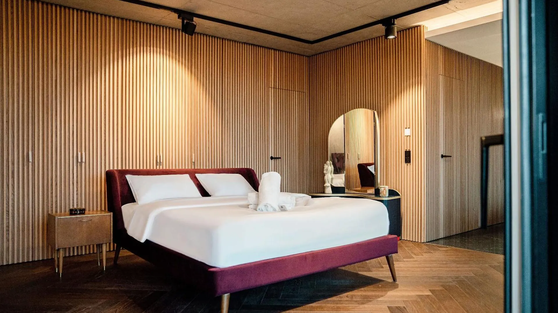 Sky21 Lux Stay With Pool, Gym, Spa & City Views 卢森堡 0*,